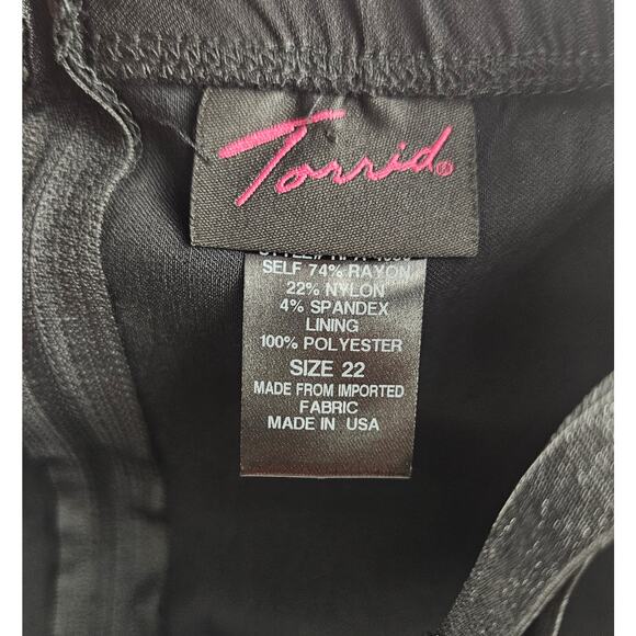 Torrid sz 22 black white slimming dress midi formal lined preppy classy stretch - Picture 5 of 7